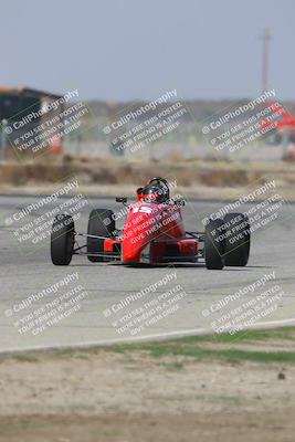 media/Oct-25-2025-CalClub SCCA (Sat) [[34c778dfbe]]/Group 5/Qualifying/